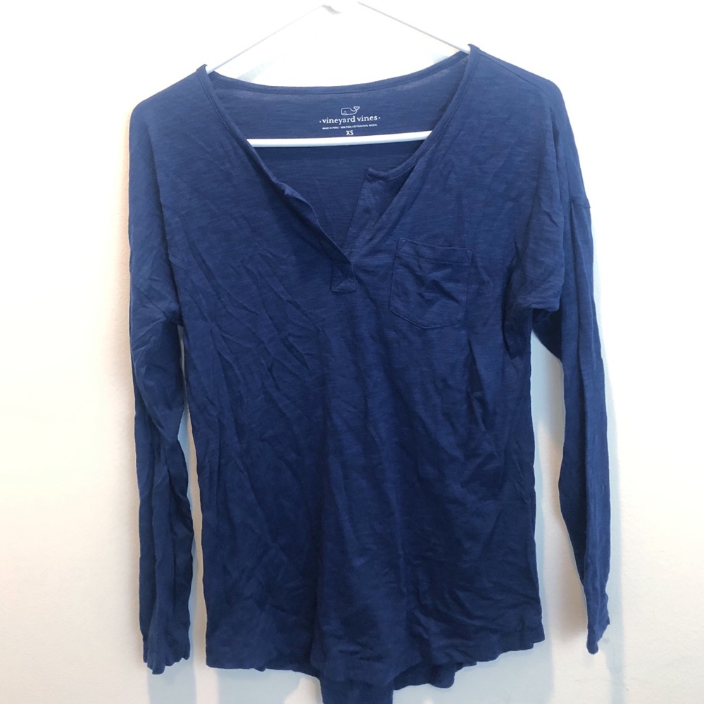 Vineyard vines navy blue shirt size xs
